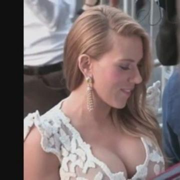 Scarlett Johansson Big Tits